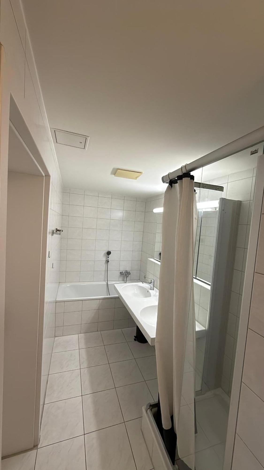 Hitrental Stauffacher Apartments Zürich Eksteriør billede