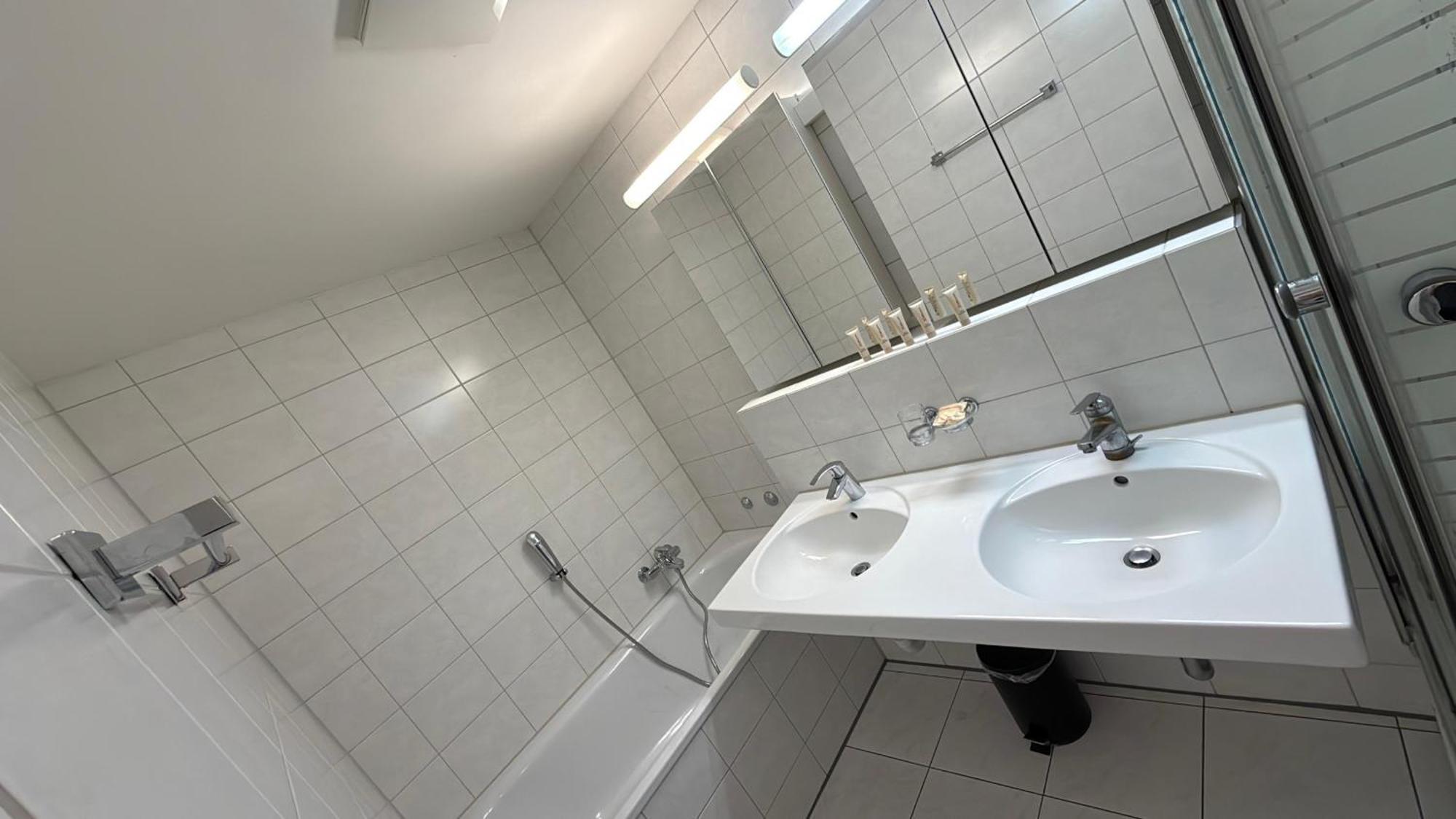 Hitrental Stauffacher Apartments Zürich Eksteriør billede